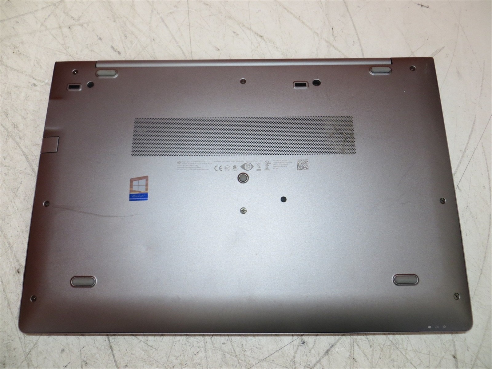 Bad Keyboard HP ZBook 15u G5 Laptop Intel i7-8550U 1.8GHz 8GB 256GB SSD No PSU