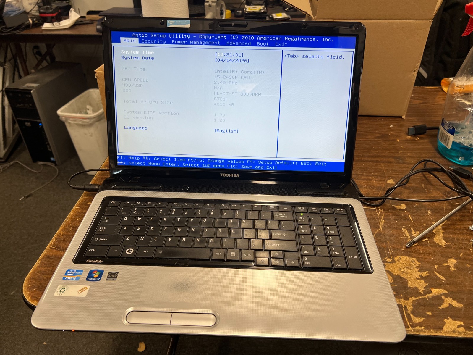 Toshiba Satellite L770 I5-2430m 2.40GHz 4 GB Ram No OS No HDD
