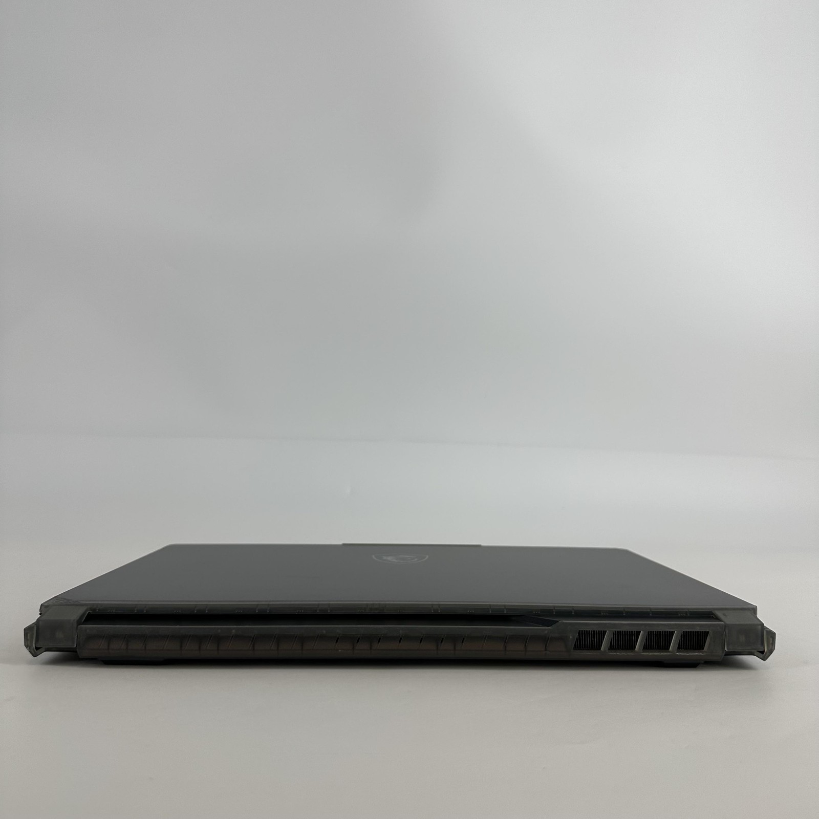 MSI Cyborg 15 FHD 2.4 GHz i7-13620H 16GB 512GB SSD NVIDIA RTX 4050 Excellent