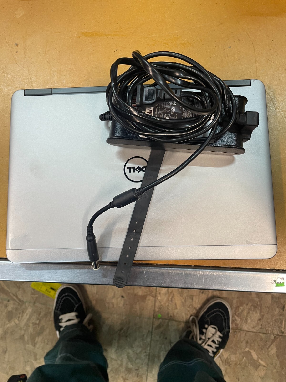 Dell Latitude E7240 256GB SSD Intel i5-4310U 8GB RAM