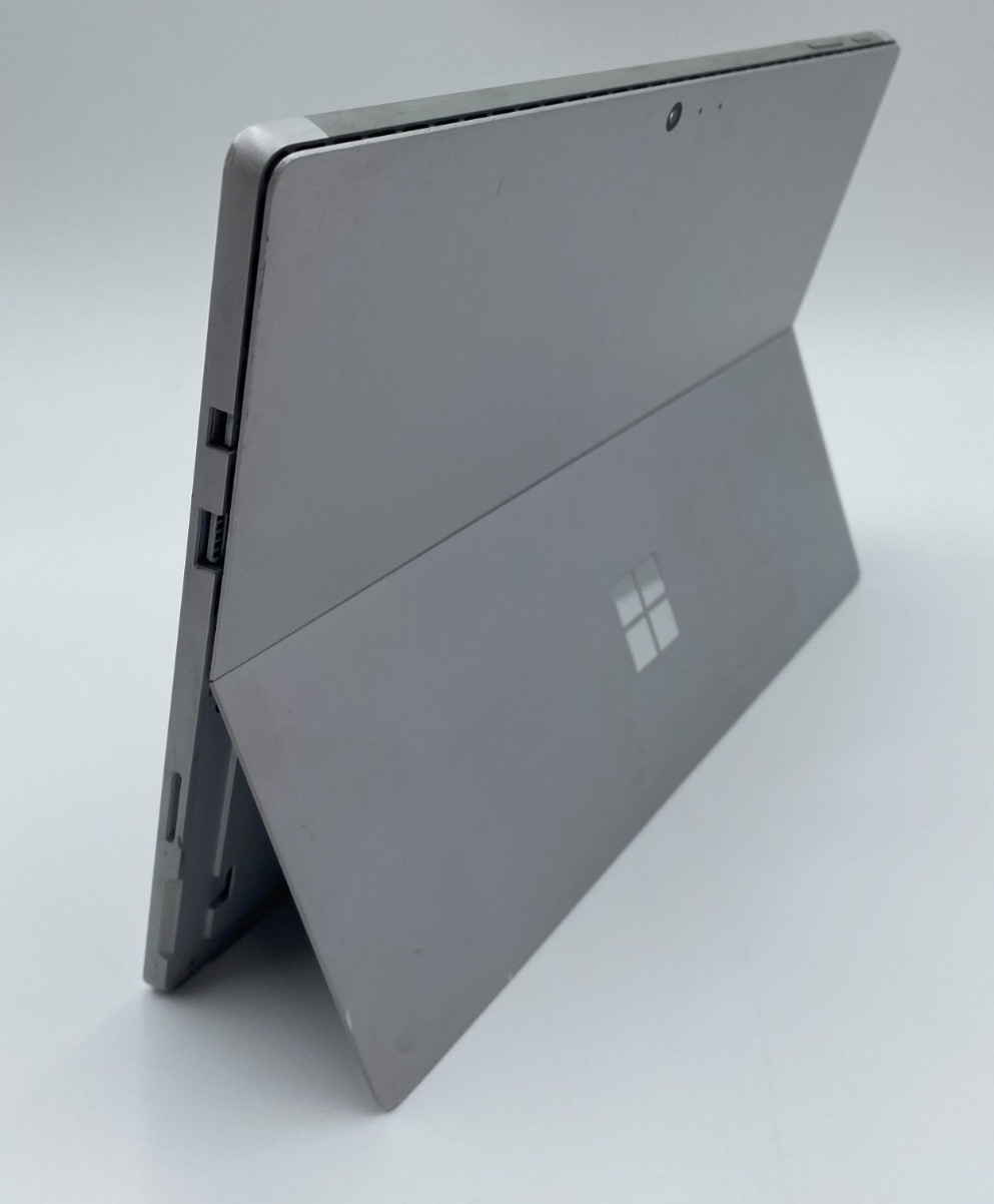 Microsoft Surface Pro 5 1796 i5-7300U 2.6GHz 256GB SSD 8GB DDR3 Silver C/DOT/SEE