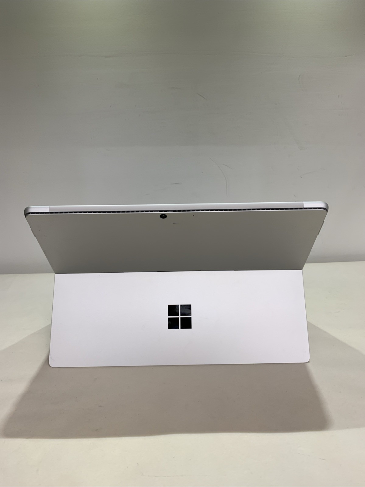 Microsoft Surface Pro 8 i5-1145G7 8GB RAM 128GB SSD Win11 Pro | READ DESCRIPTION