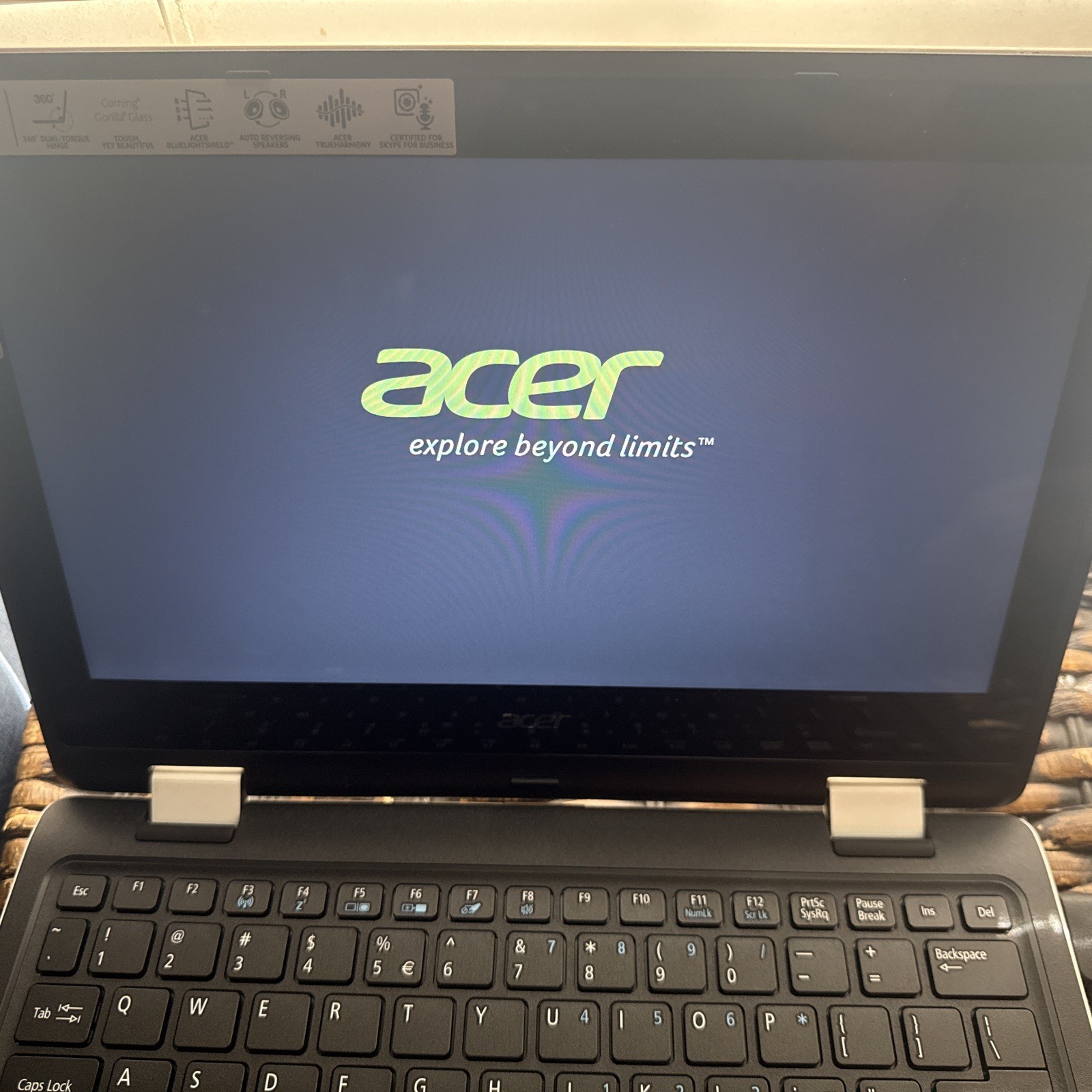 Acer ASPIRE R3-131T 11.6” TOUCH Laptop Intel Celeron N3160, 8GM RAM, 240GB SSD