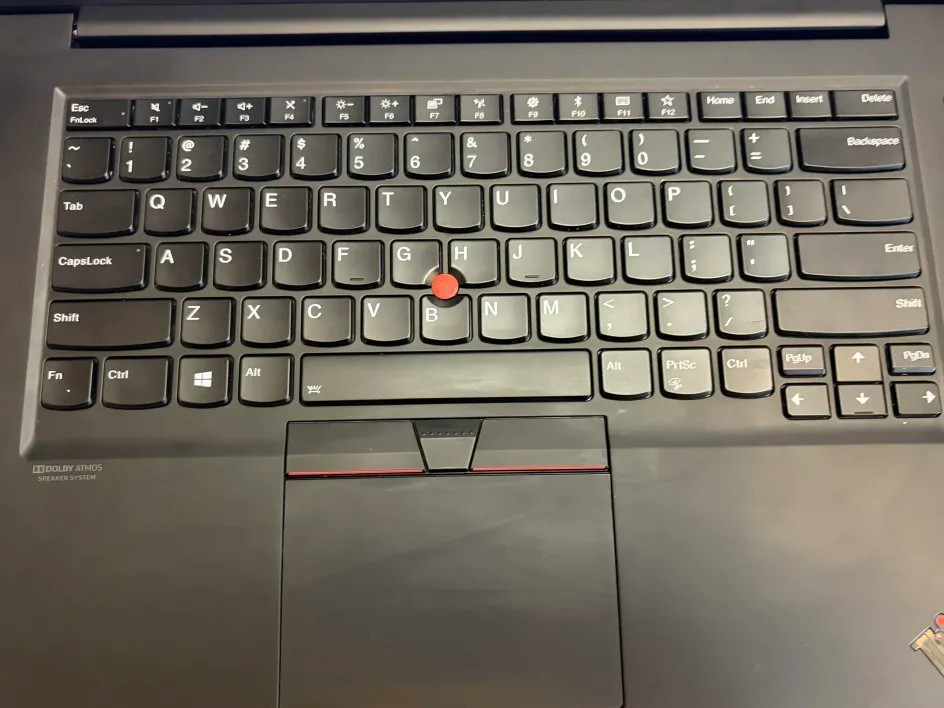 Lenovo ThinkPad P1 2nd Gen. Core-I7, Nvidia Quadro T2000, READ DESC, + CHARGER