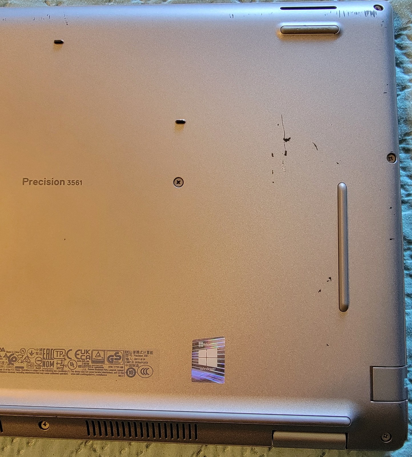 Dell 3561 15.6″ Intel i7-11850H 2.50 GHz 32GBRam 500GB SSD Nvidia T1200GPU Win11