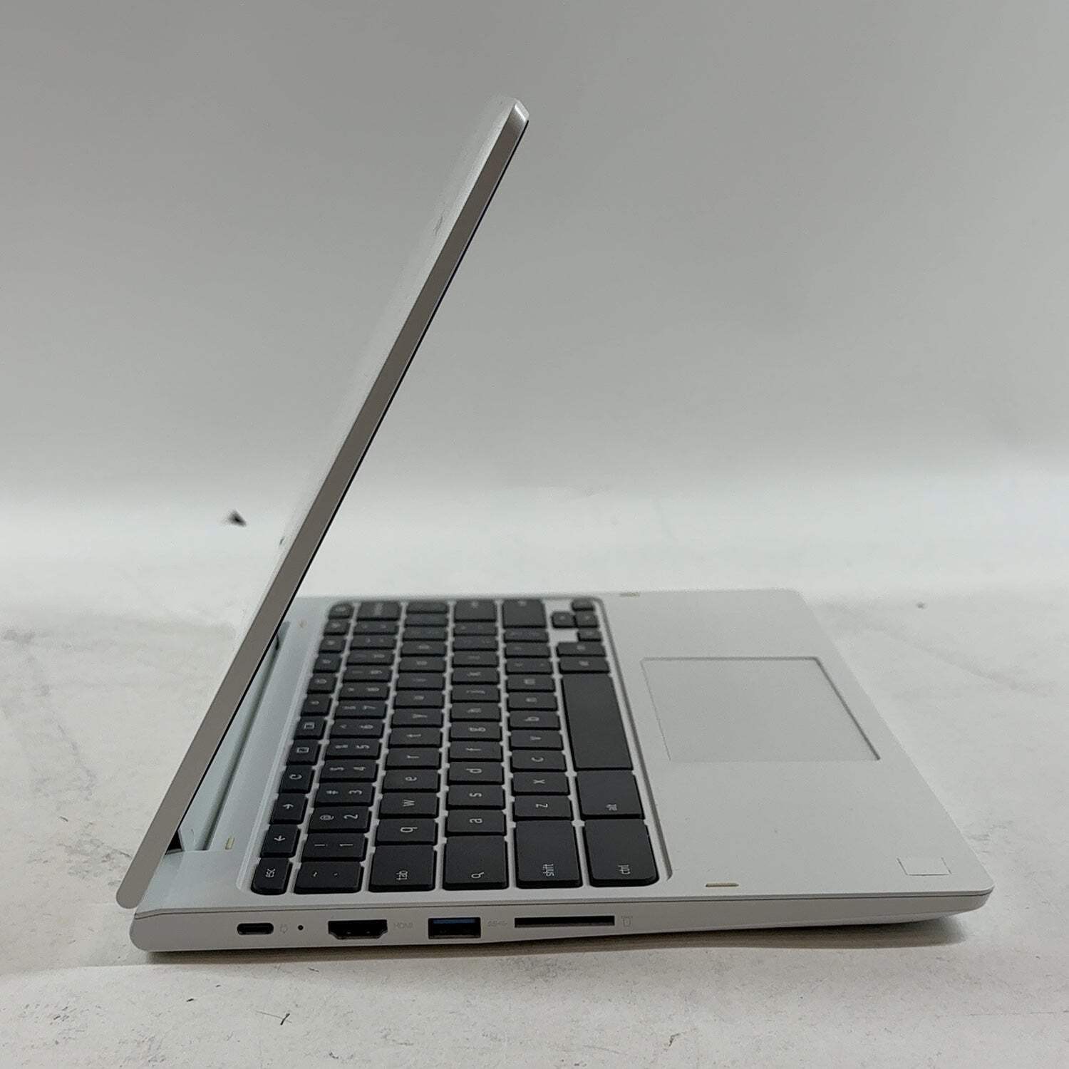 Lenovo Chromebook C330 81HY 11.6″ MT8173 2.1GHz 4GB RAM 32GB SSD