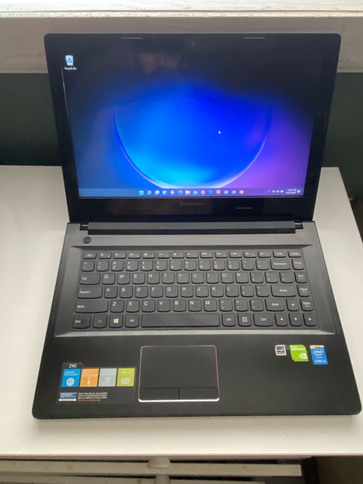 Lenovo Z40 Laptop 14” Display Intel Core i5 4th Gen 8GB Windows 11 Enterprise