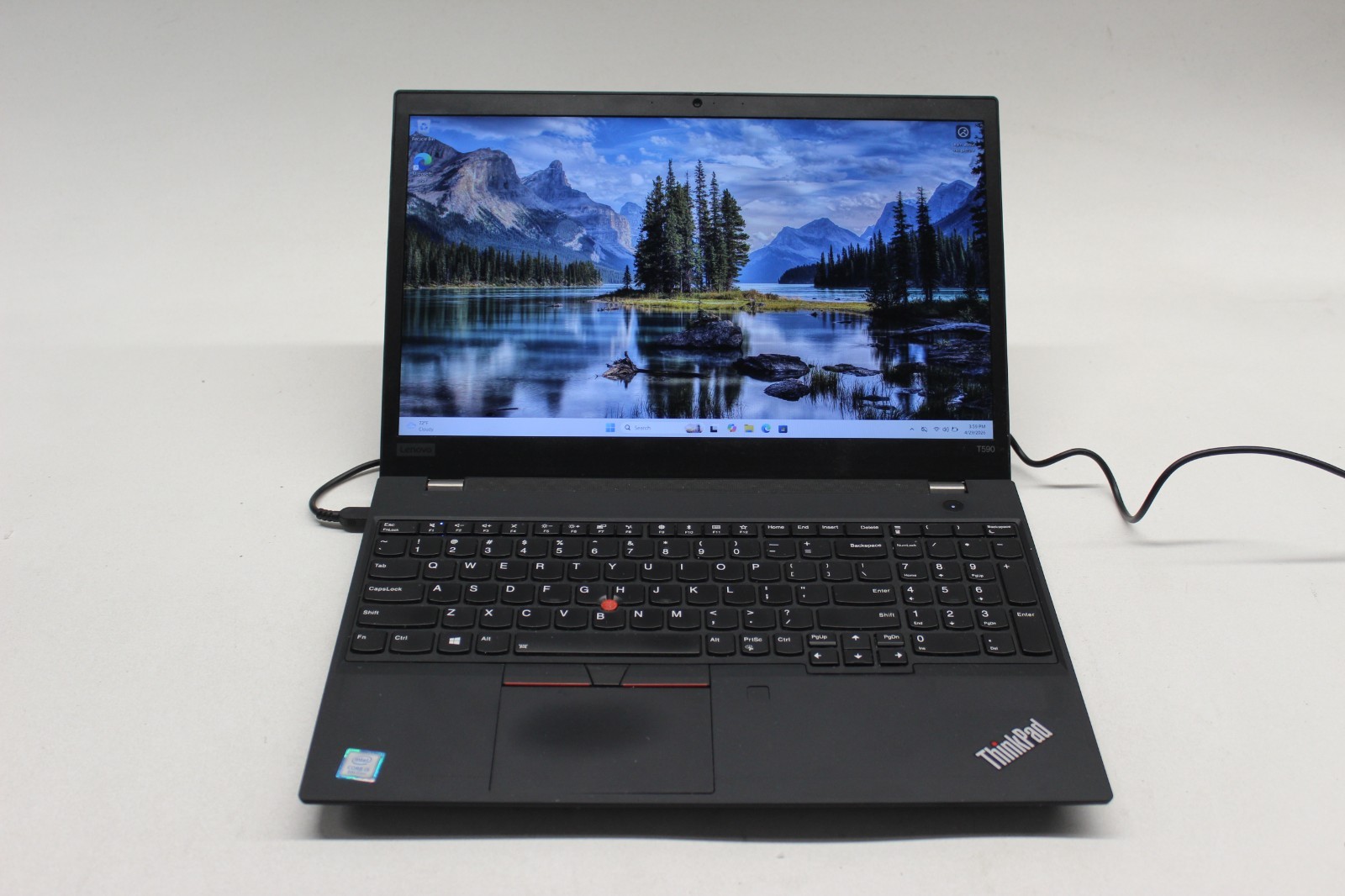 Lenovo T590 I5-8265U 256GB NvME SSD 8GB DDR4 Win11Pro