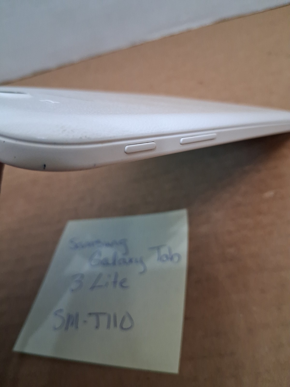 Samsung Galaxy Tab 3 Lite 7.0 (SM-T110) – For Parts Or Use Read Description