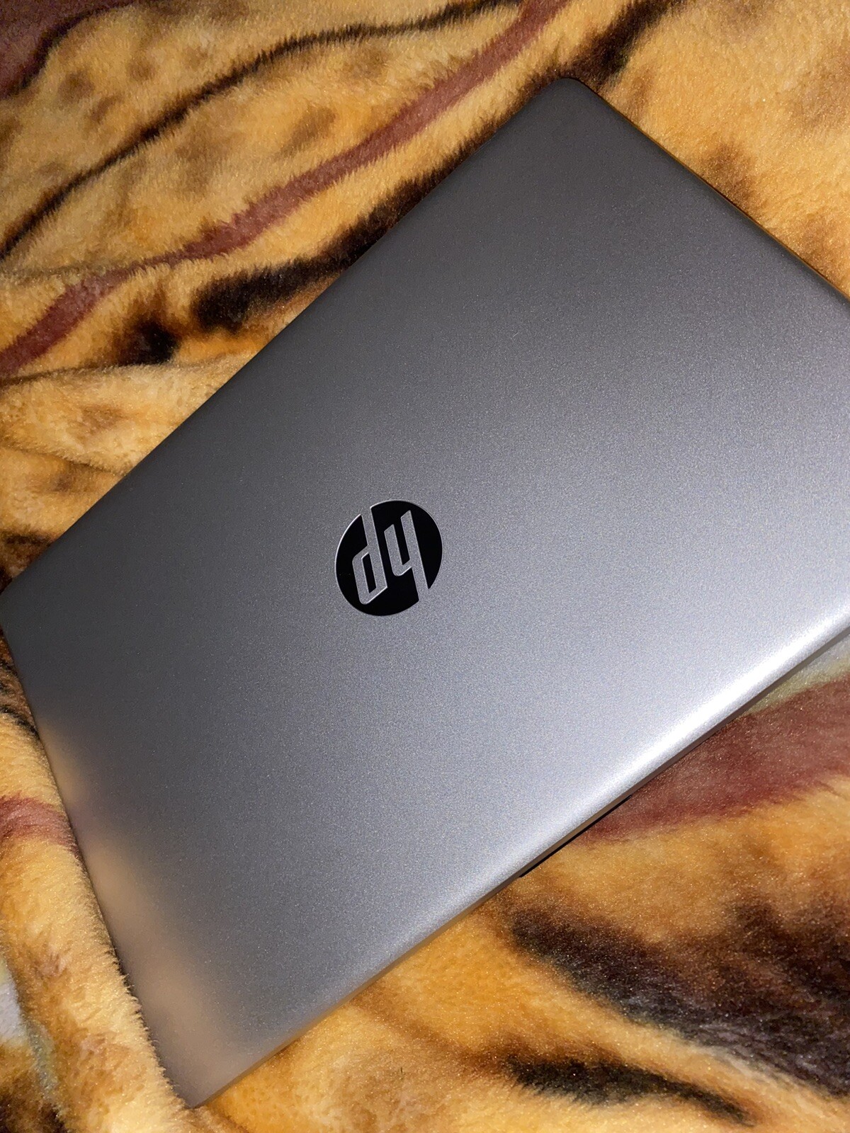 HP 15.6″ (256 GB SSD, Intel Core i3, 4.10 GHz, 8 GB) Laptop – Silver…