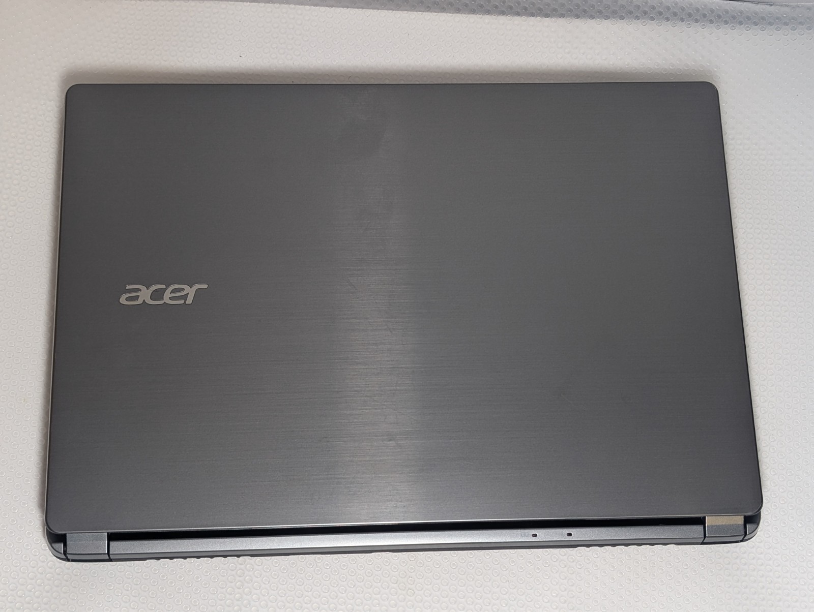 ACER Aspire v5 – 473P – 6459 laptop Windows 10 Home. See photo.
