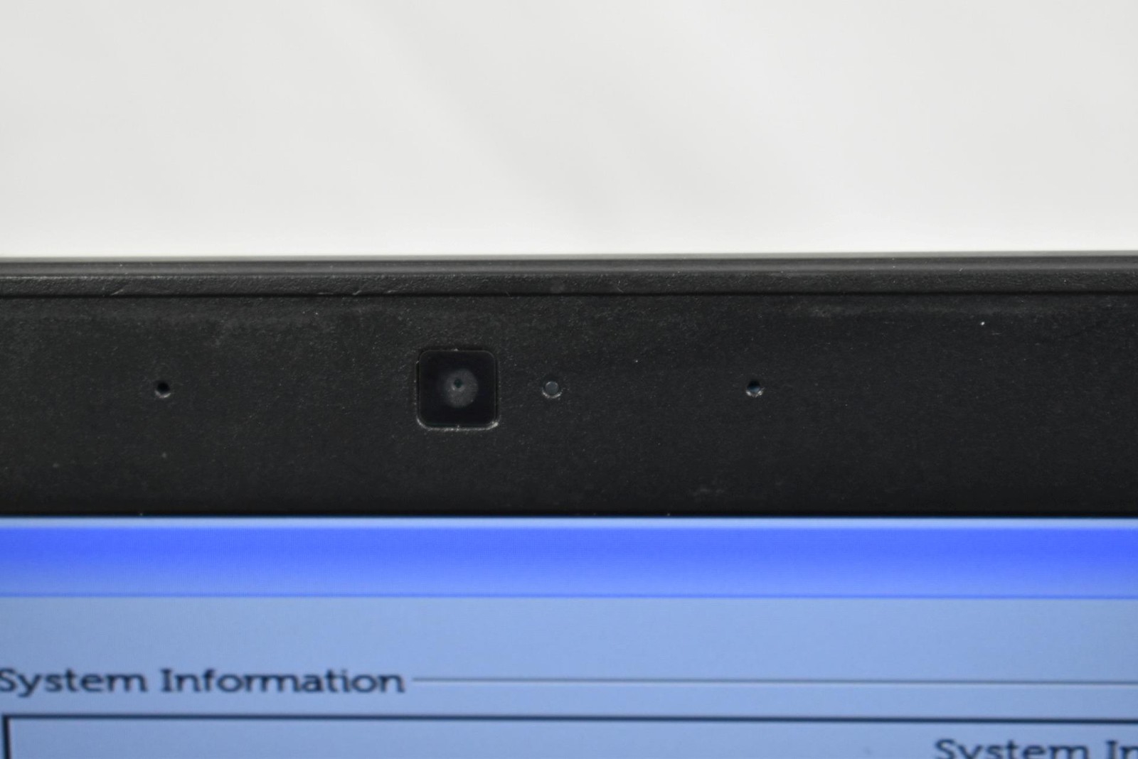 Dell Latitude 5590 Laptop i5-7300U 2.6GHz 8GB 256GB SSD No OS 15.6″ *See Detail