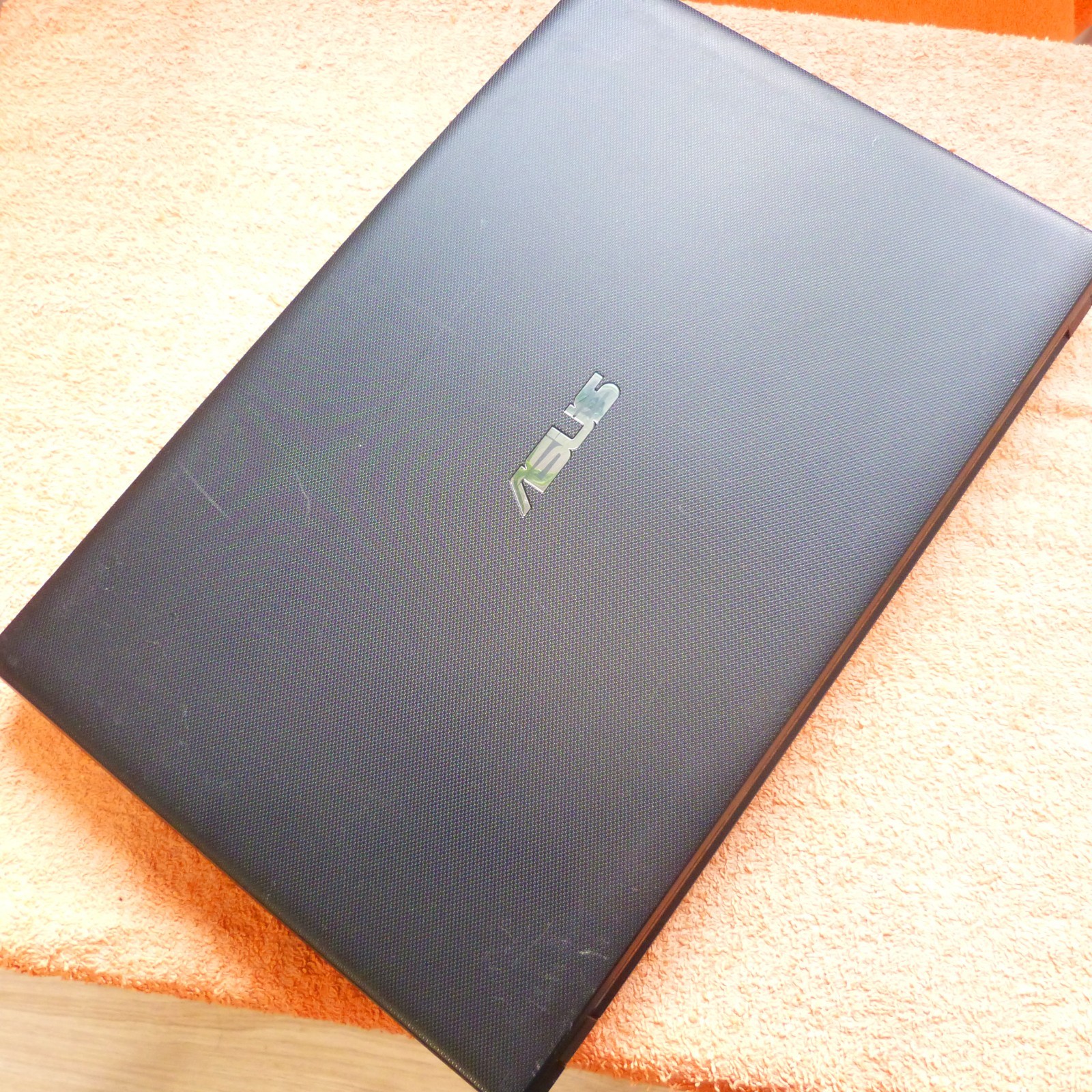 Asus F551 Vivobook PREMIUM 15″ SonicMaster l SSD Windows 11 l HDMI DVDRW
