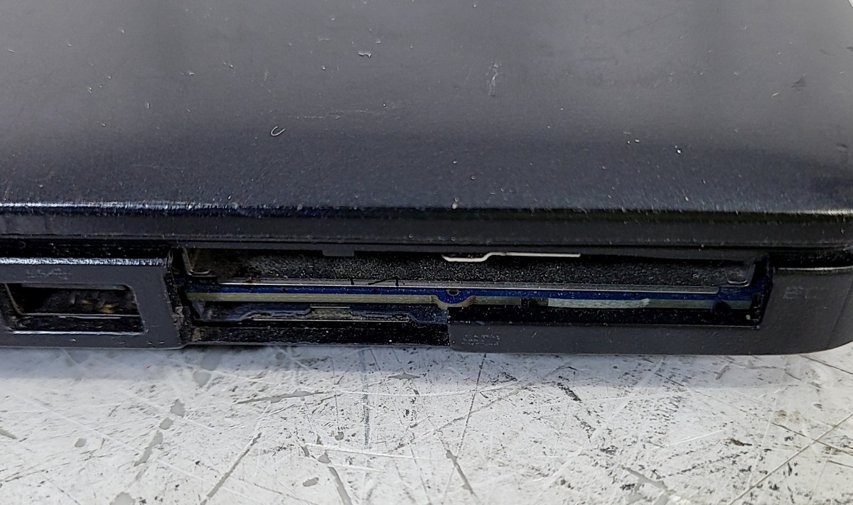 DELL LATITUDE E5440 Laptop Core I5-4310U 4GB 320GB SEE NOTES