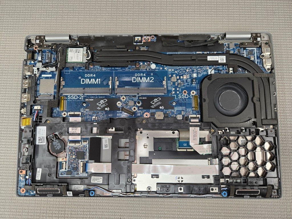 Dell Latitude 5530, Intel i5-1245U Laptop for Parts & Not Working