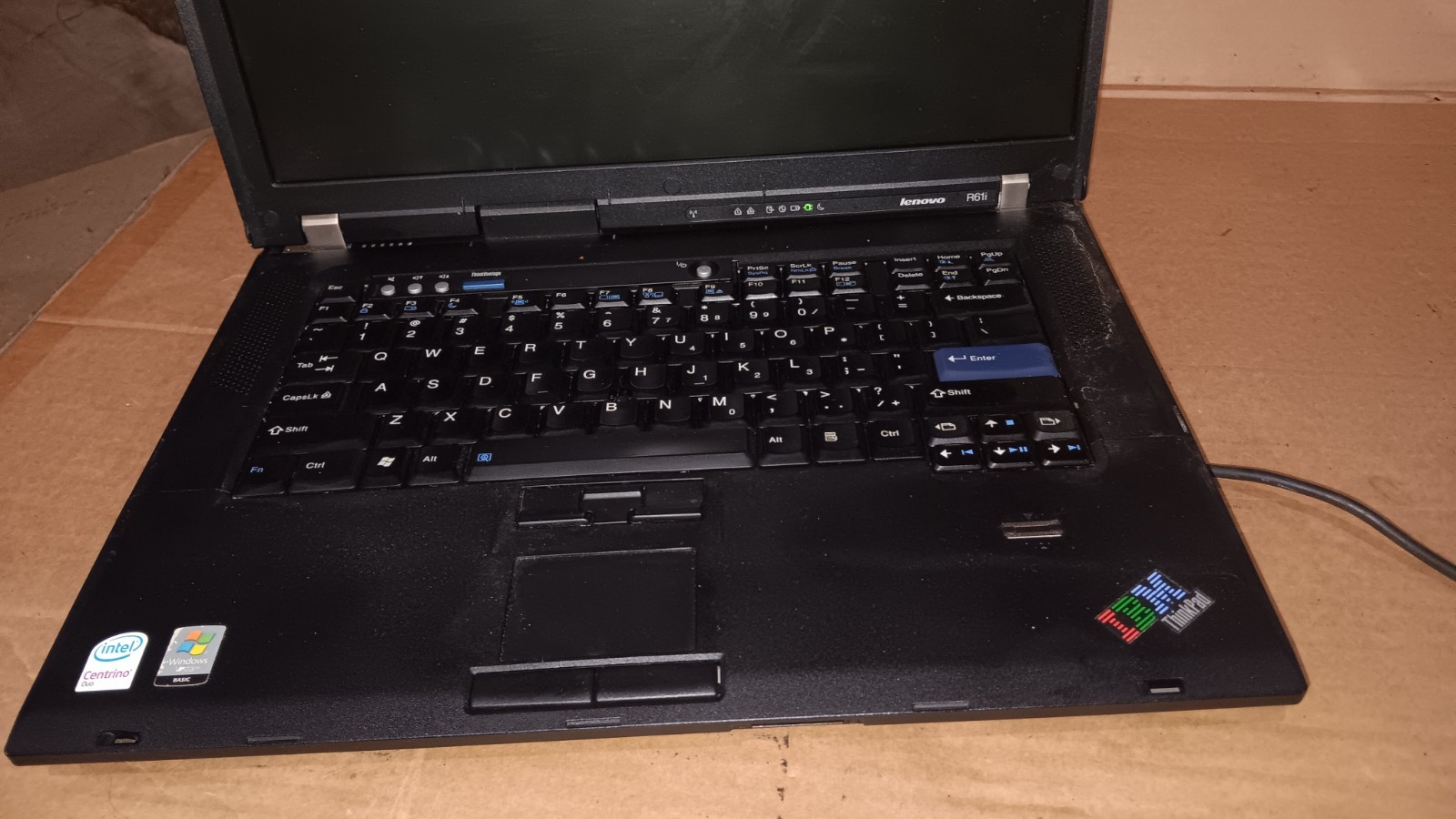 IBM Lenovo ThinkPad R61i Laptop 15.4″ LCD Screen Type 8932-9WU For parts
