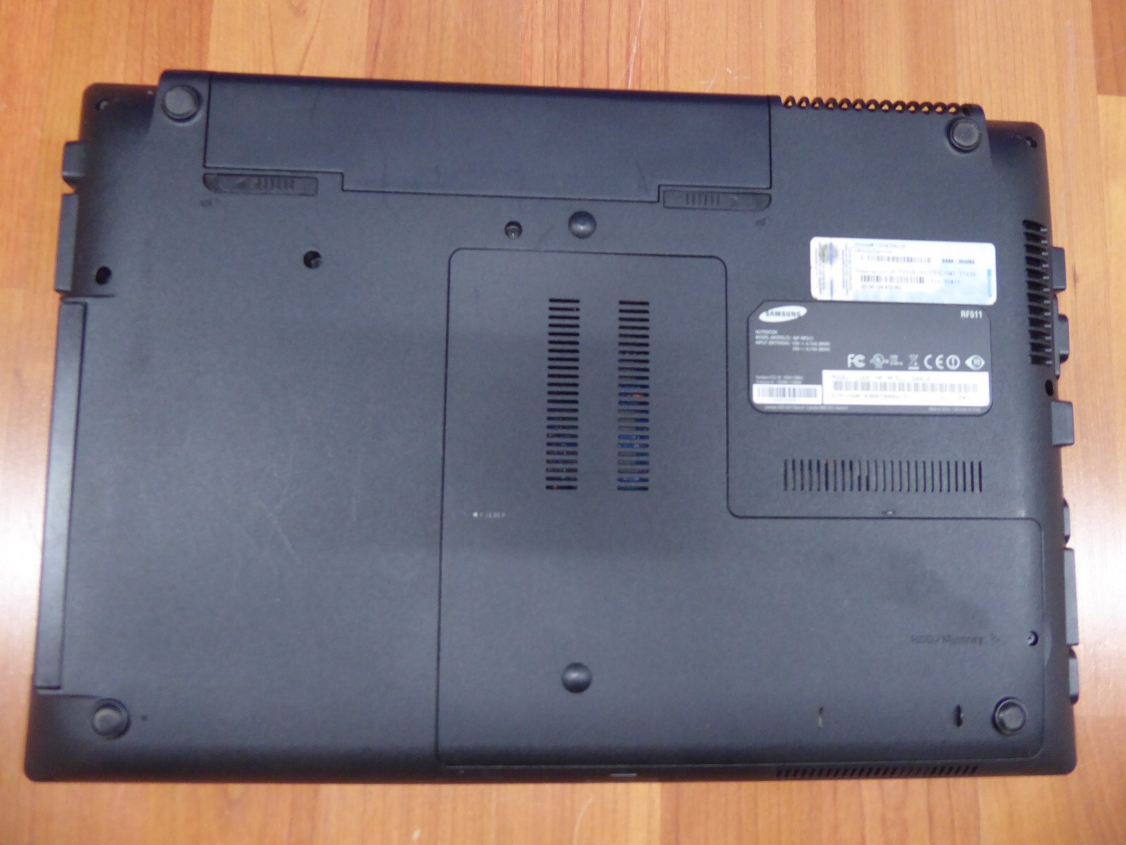 SAMSUNG NP-RF511-S04US 15.6″ LAPTOP i7-2630QM 2.0GHz 4GB 1TB w/ P/A