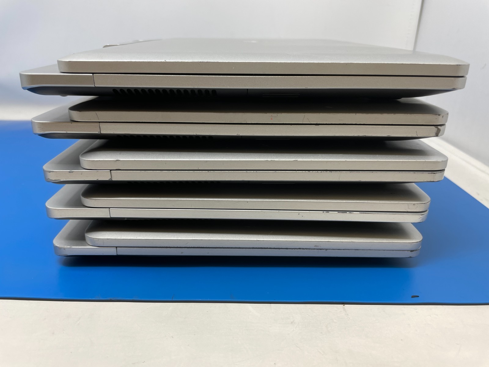 5 HP EliteBook Revolve 810 G3 FOR PARTS – i5 5200U 8GB RAM 256GB SSD