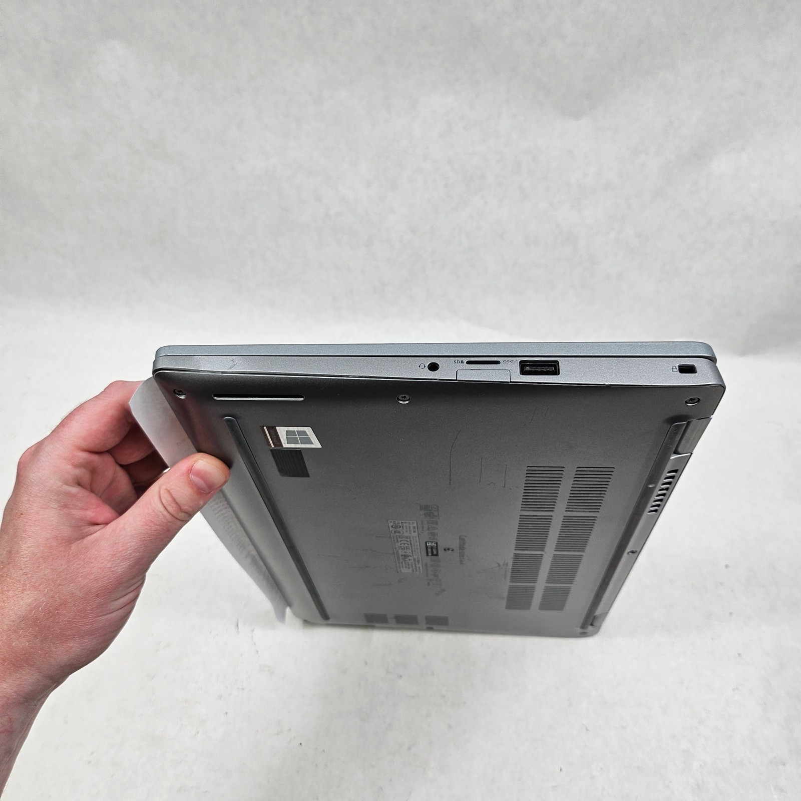 Dell Latitude 5310 2-in-1 Intel Core i5-10310U 1.7GHz 8GB RAM No SSD
