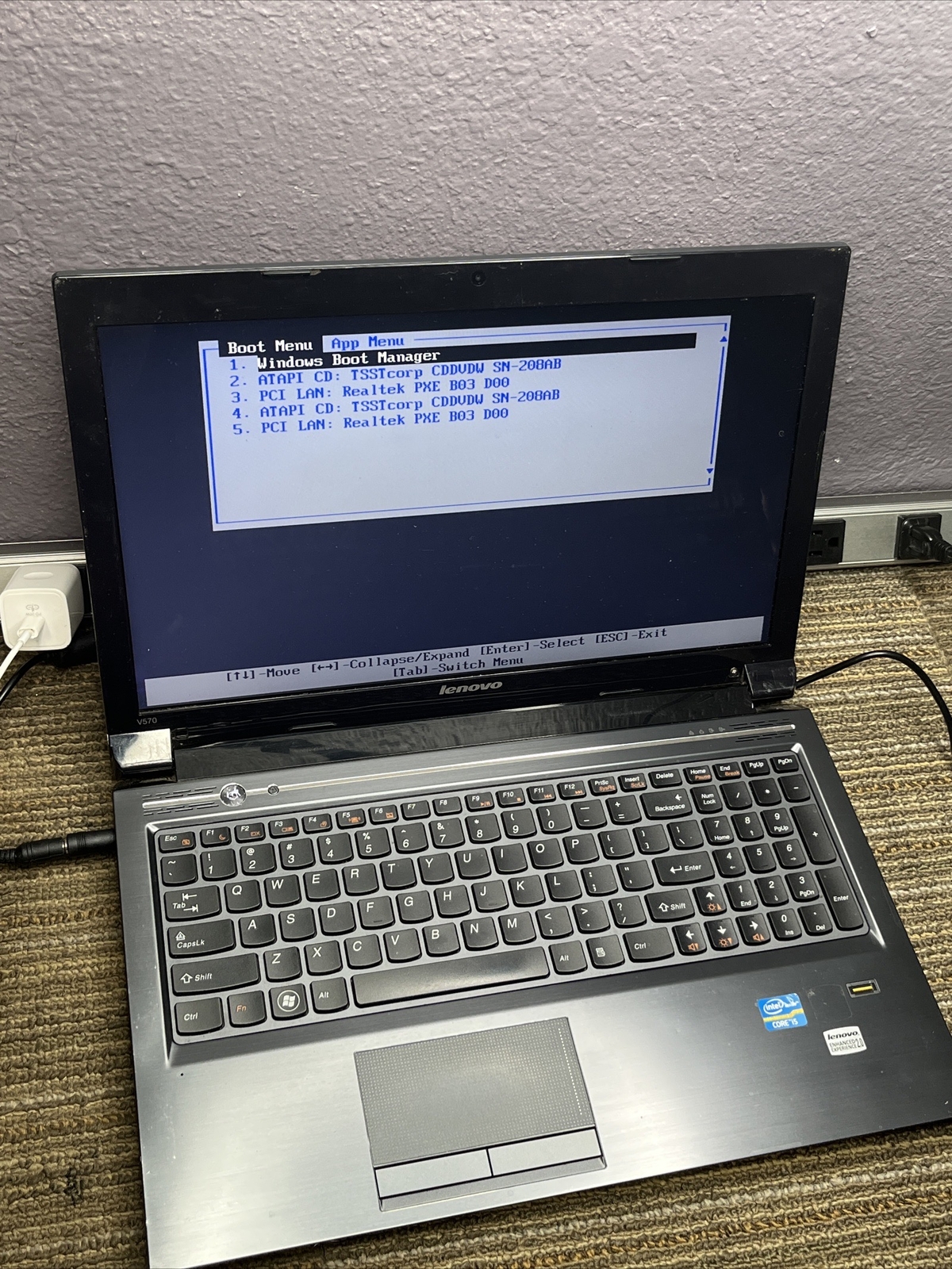 Lenovo IdeaPad V570 15.6″ / Intel Core i5-2450M @ 2.50GHz / (MISSING PARTS! 7233