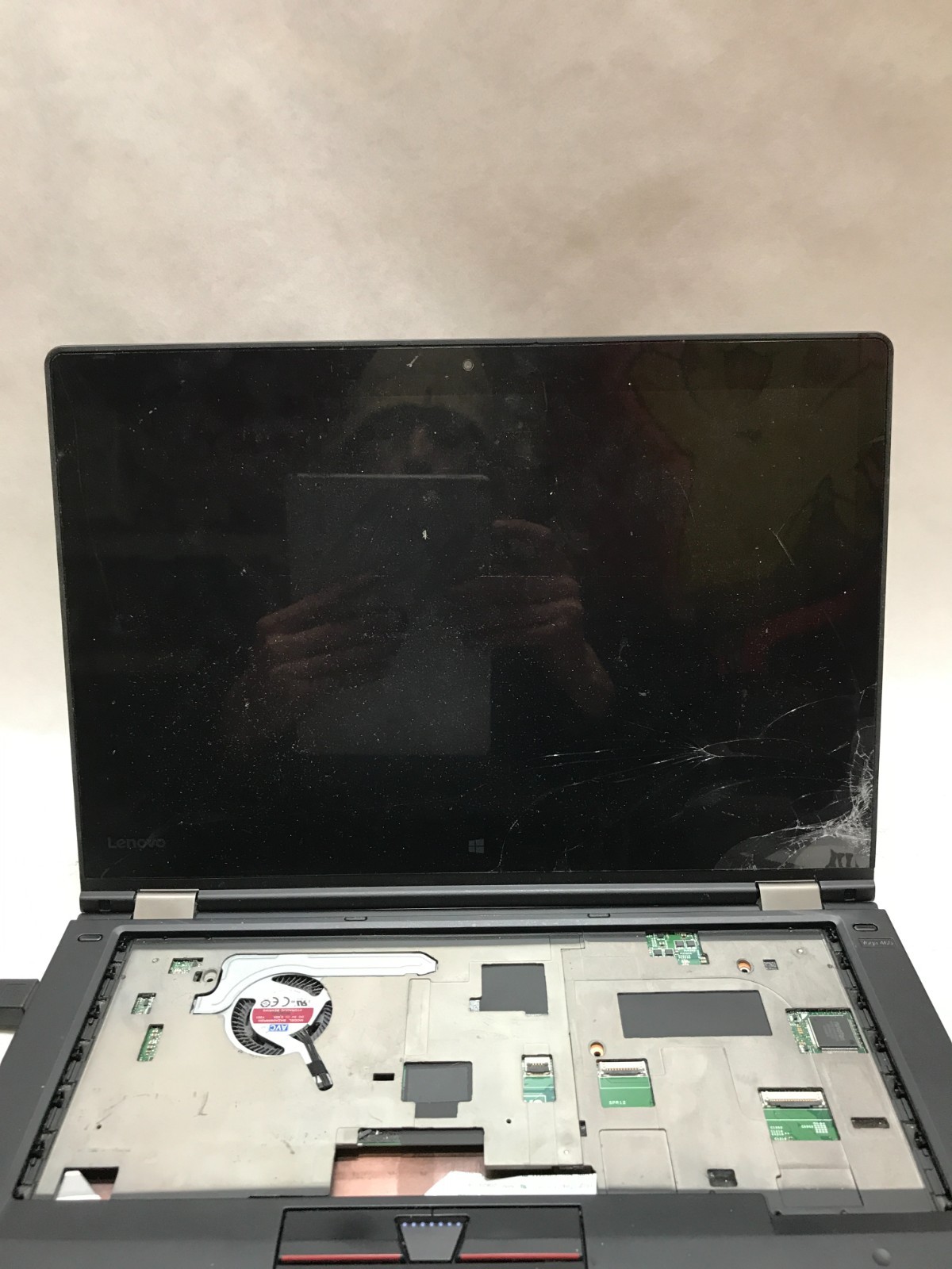 Lenovo ThinkPad Yoga 460 14″ Intel Core i5 NO RAM NO HDD Parts Will Not Boot -DW