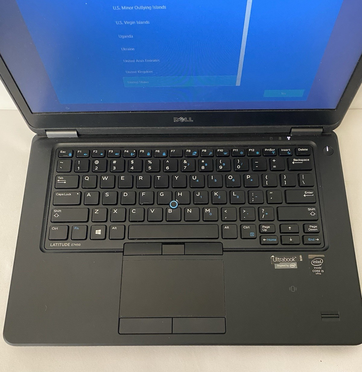Dell Latitude E7450 i5 5300 CPU 2.3GHz 4.00 GB Ram DDR3 119 GB SSD Win 10 Pro