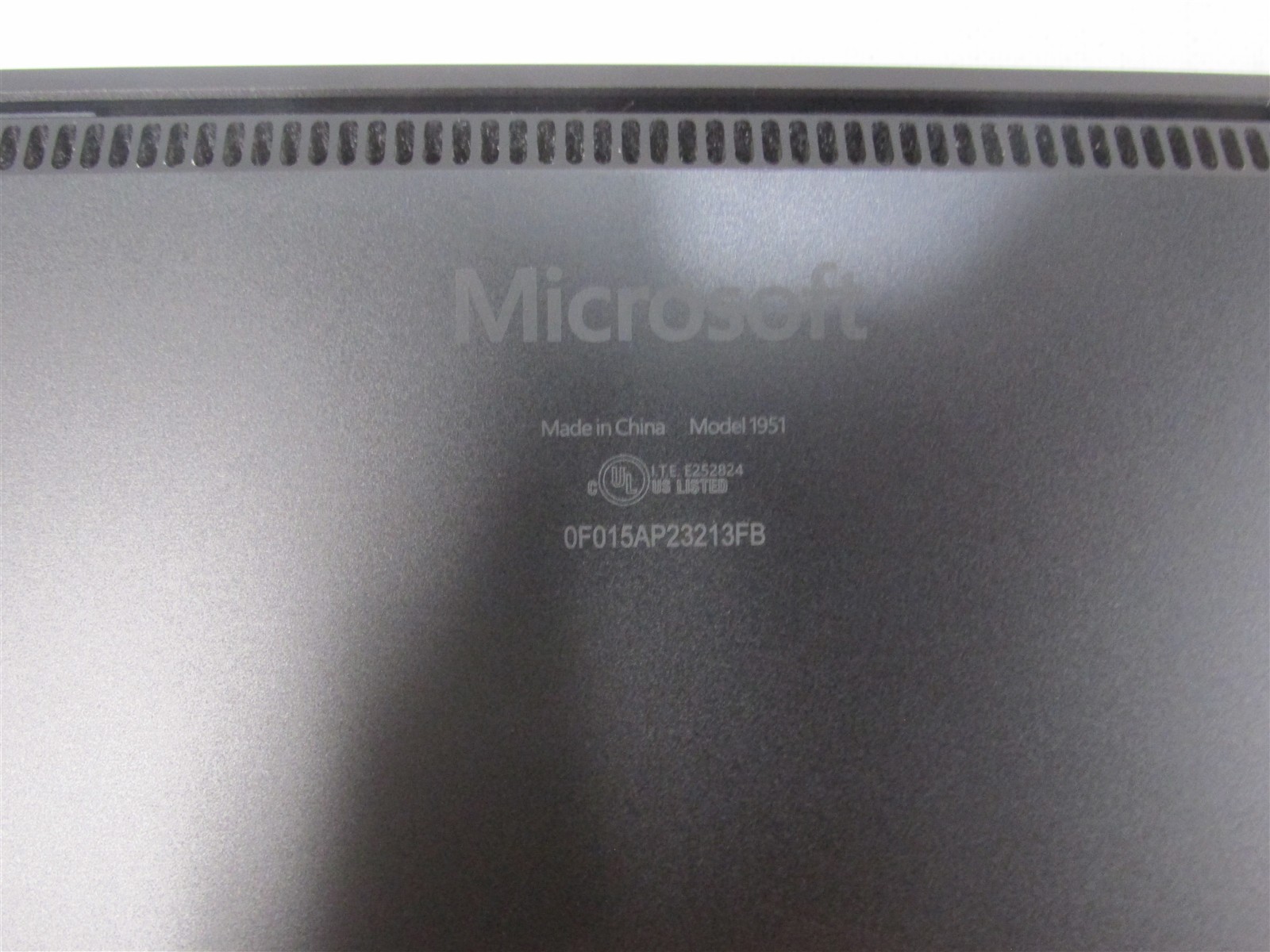 Microsoft Surface Laptop 5 1951 i7-1265U 2.7GHz 32GB RAM 1TB 13″ Win 11 Pro DMG