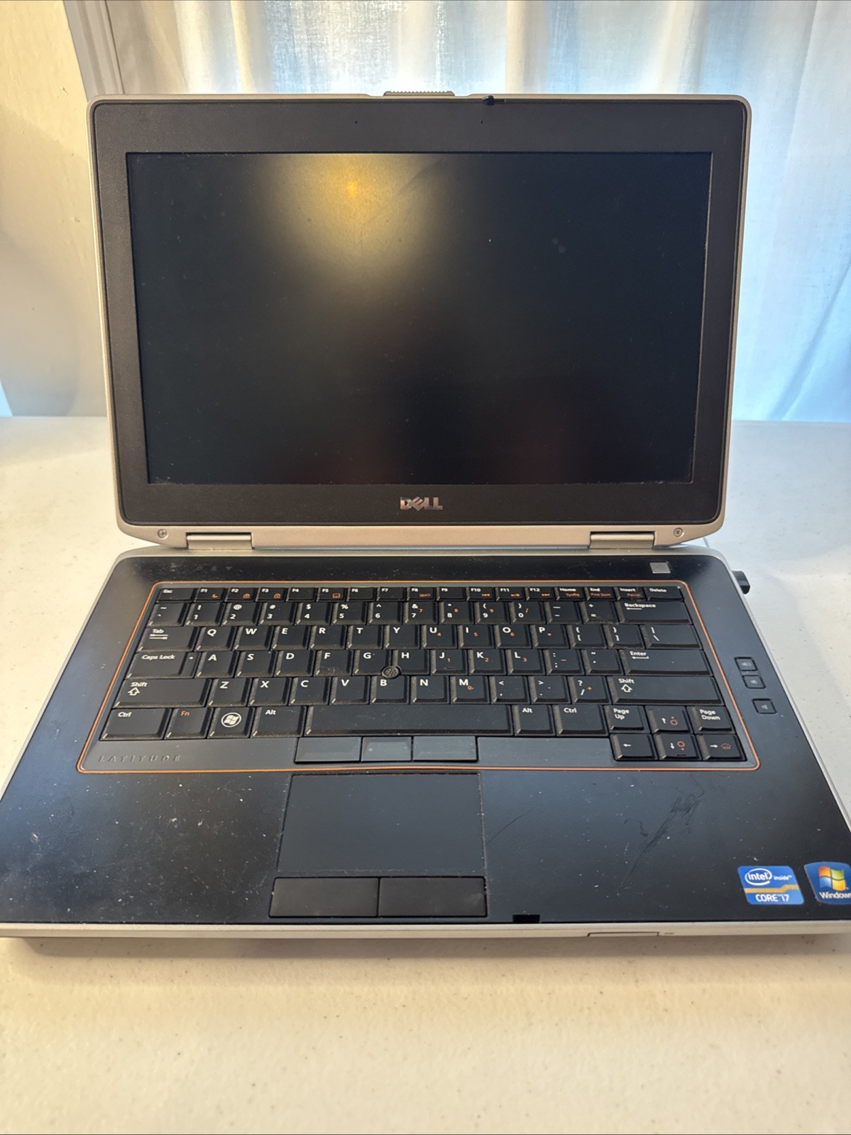 Dell Latitude E6420 (Intel Dual Core i7-2640M, 2.8GHz, 8GB RAM, 128GB SSD READ