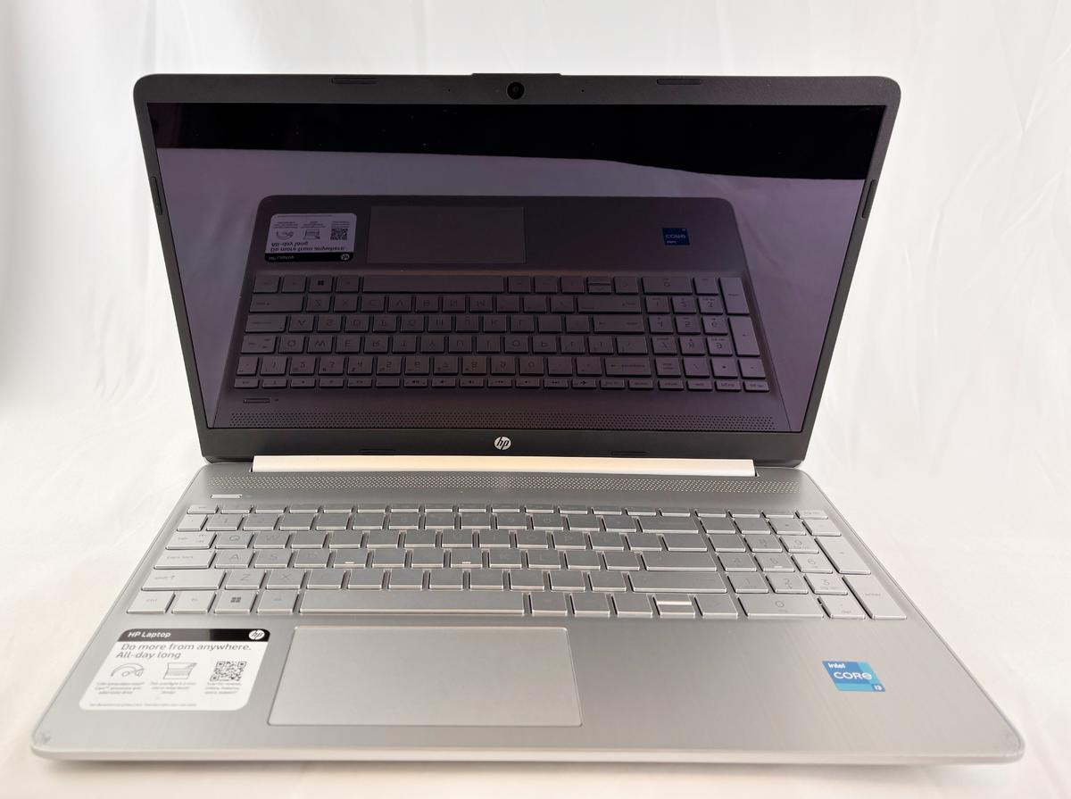 HP Laptop Computer 15.6″ HD i3-1215U 16GB RAM 512GB SSD Win11 HOME Natural Silve