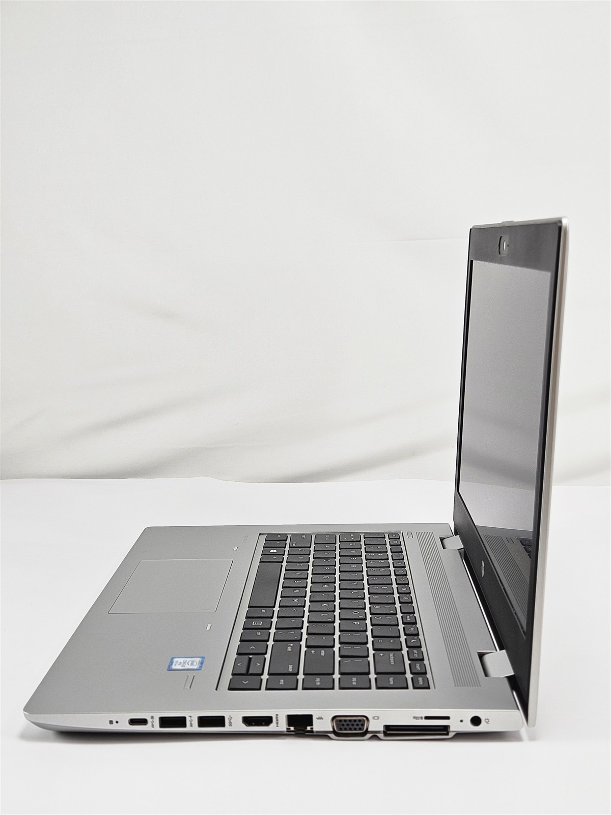HP 14″ ProBook 640 G4 Intel Core i5-8350U 16GB RAM No Storage UHD Graphics 620