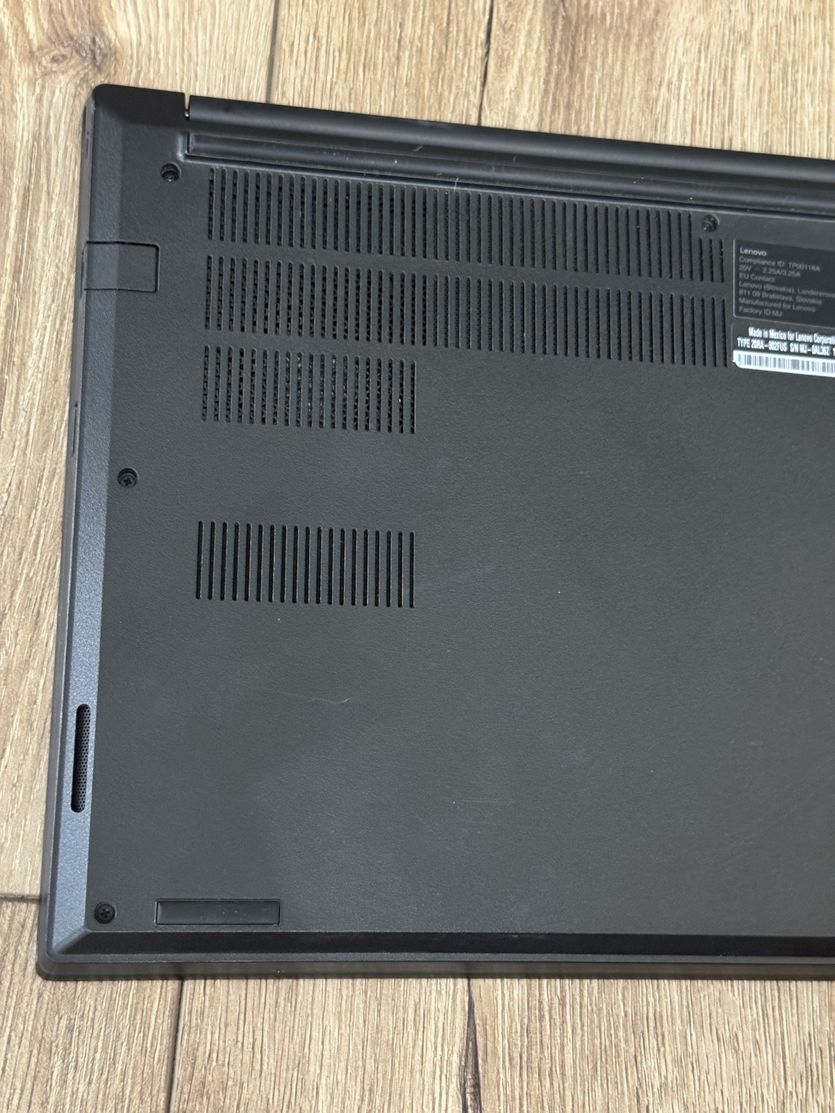 Lenovo ThinkPad E14 Gen 1 14″ FHD i5-10210U 8GB RAM 128GB SSD Win 11 Pro 64-bit