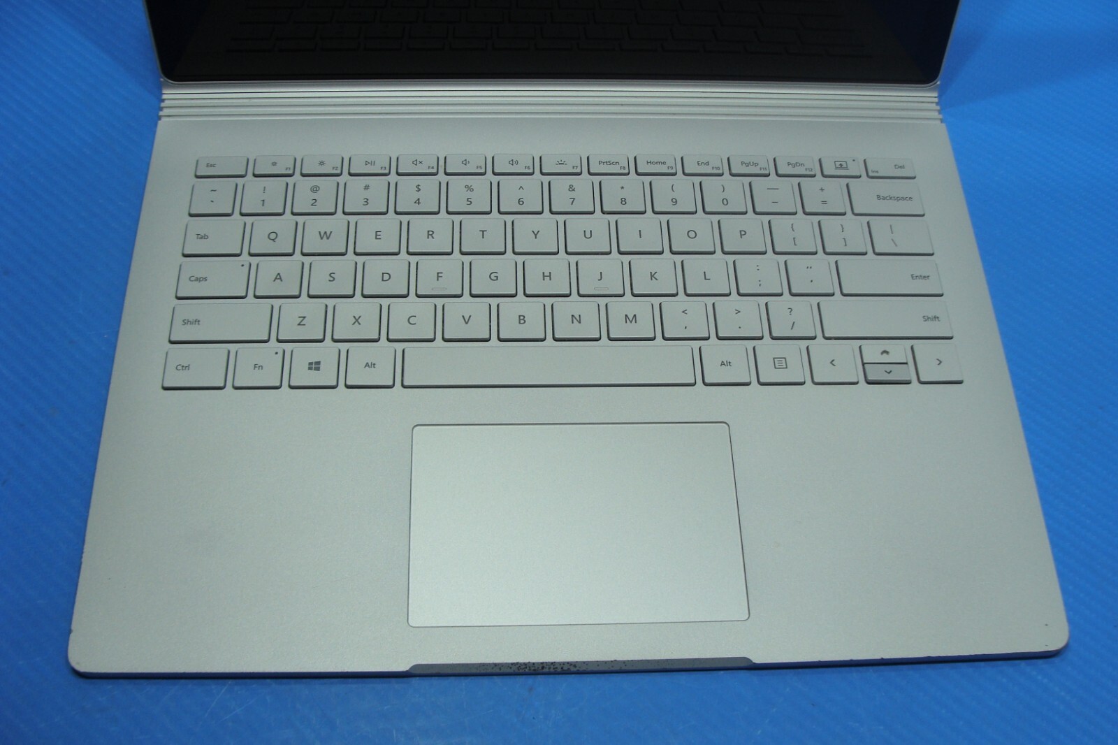 Microsoft Surface Book 2 1832 13.5″TOUCH i5-7300U 2.6GHz 8GB 256GB +Charger
