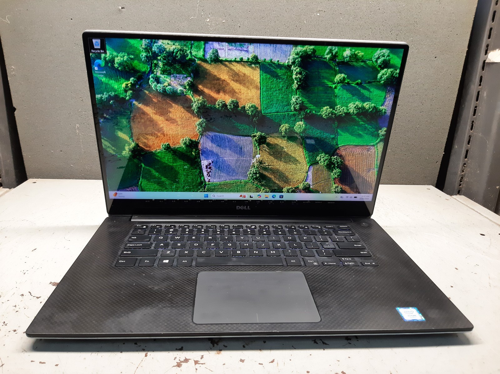 Dell Precision 5520 15.6″ Xeon E3 1505M v6 4GB RAM 512GB SSD NVIDIA Windows 11