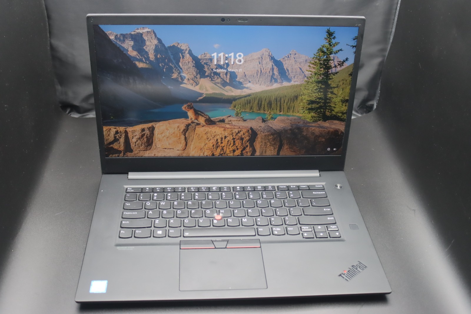 Lenovo ThinkPad P1 Gen 2 15.6″ i7-9850H 2.60Ghz 16GB 500GB NVIDIA Quadro T1000