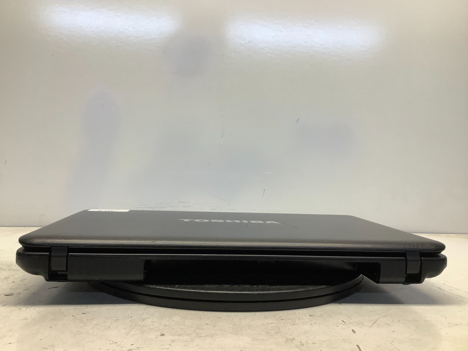 Toshiba Satellite C655D-S5084 AMD Athlon II P340 2.2GHz 1 GB NO HDD