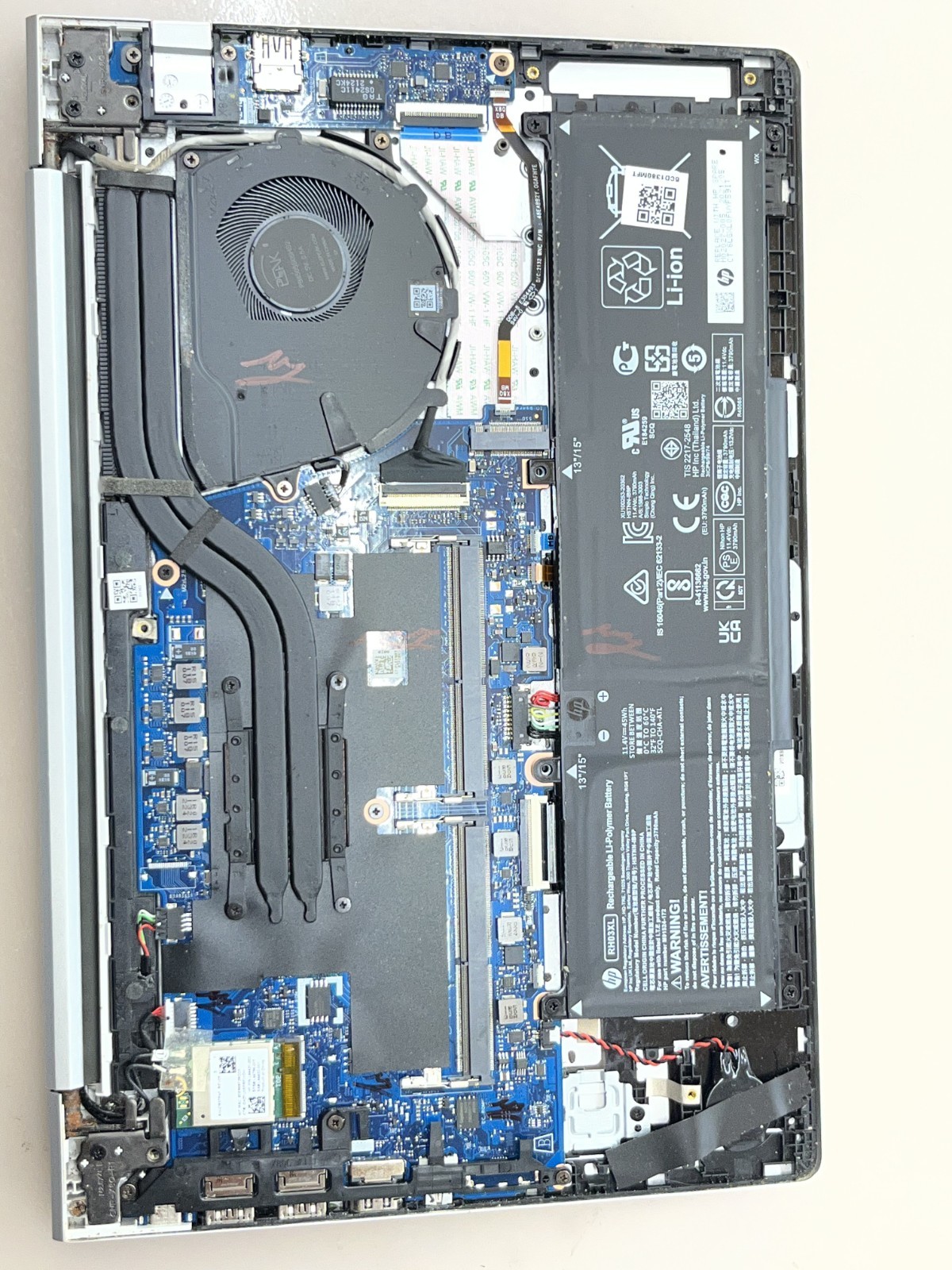 HP ProBook 445 G8 14″ Ryzen 7-5800U 1.90GHZ NO RAM/SSD/OS * FOR PARTS/REPAIR *