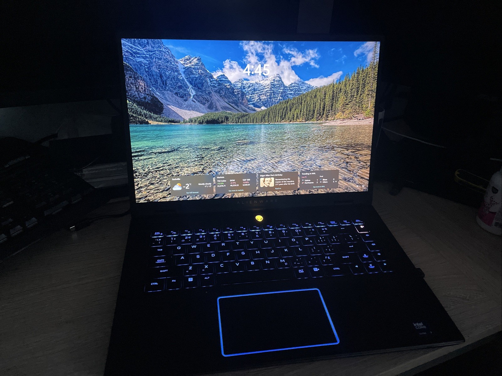 Alienware m16 R2 – 16” 240hz QHD+ (intel Core Ultra 9 185H/32GB Ram/RTX 4070)