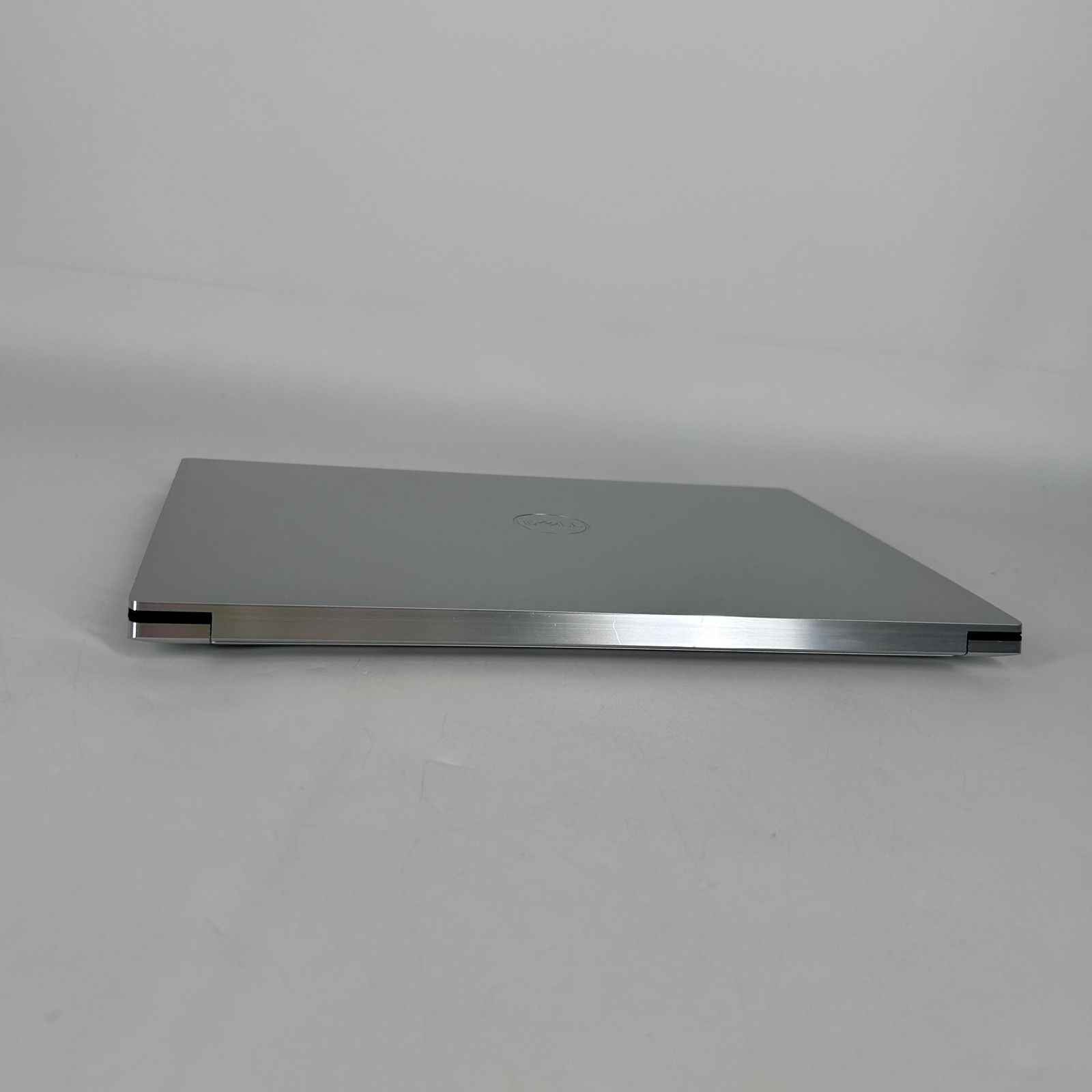 Dell XPS 15 9530 Silver FHD+ 2.4 GHz i7-13700H 32GB 2TB/512GB RTX 4060 Very Good