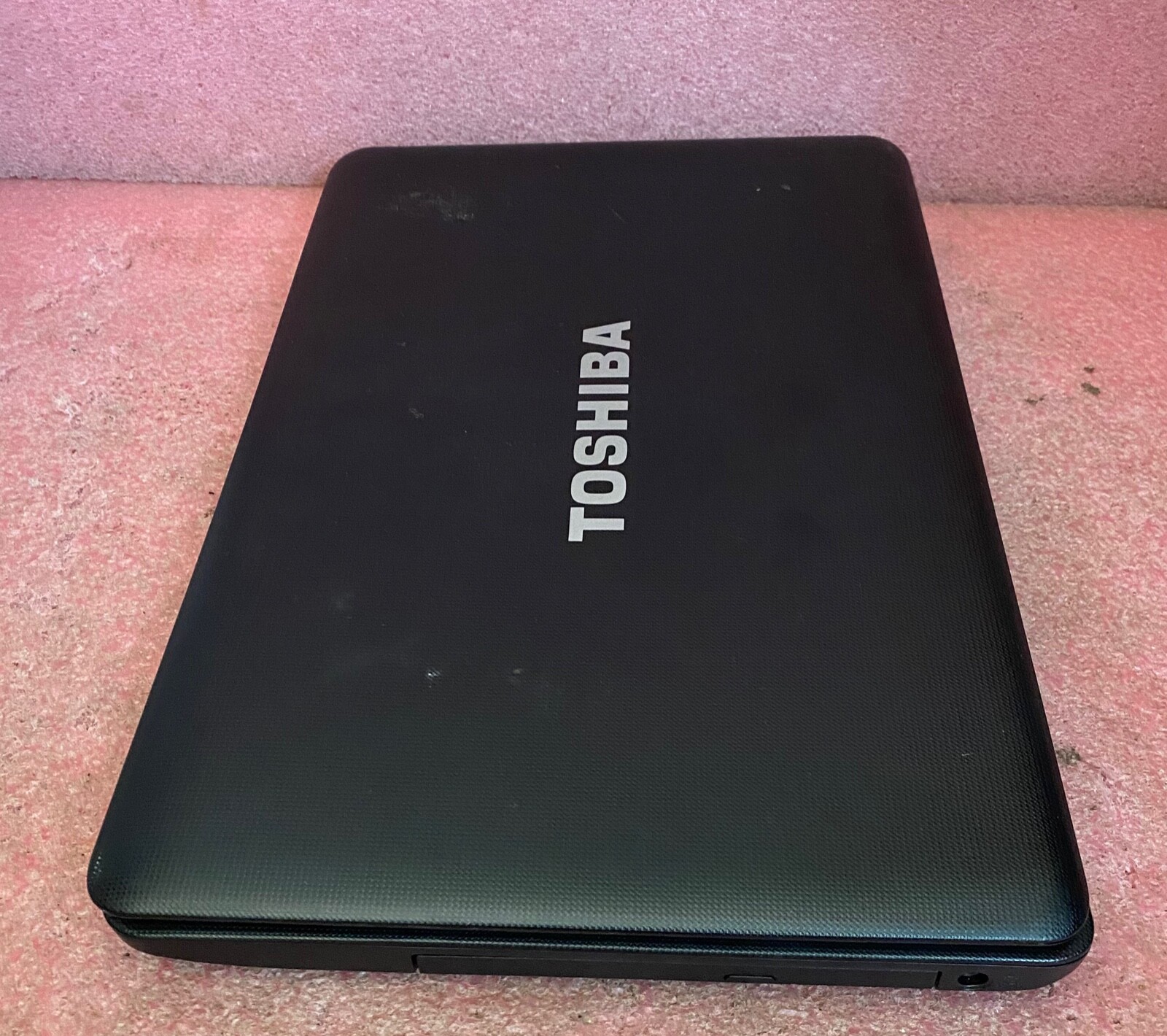 Toshiba Satellite C655 Laptop_Intel Pentium B960 CPU @ 2.20 GHz_4GB RAM_620GB HD