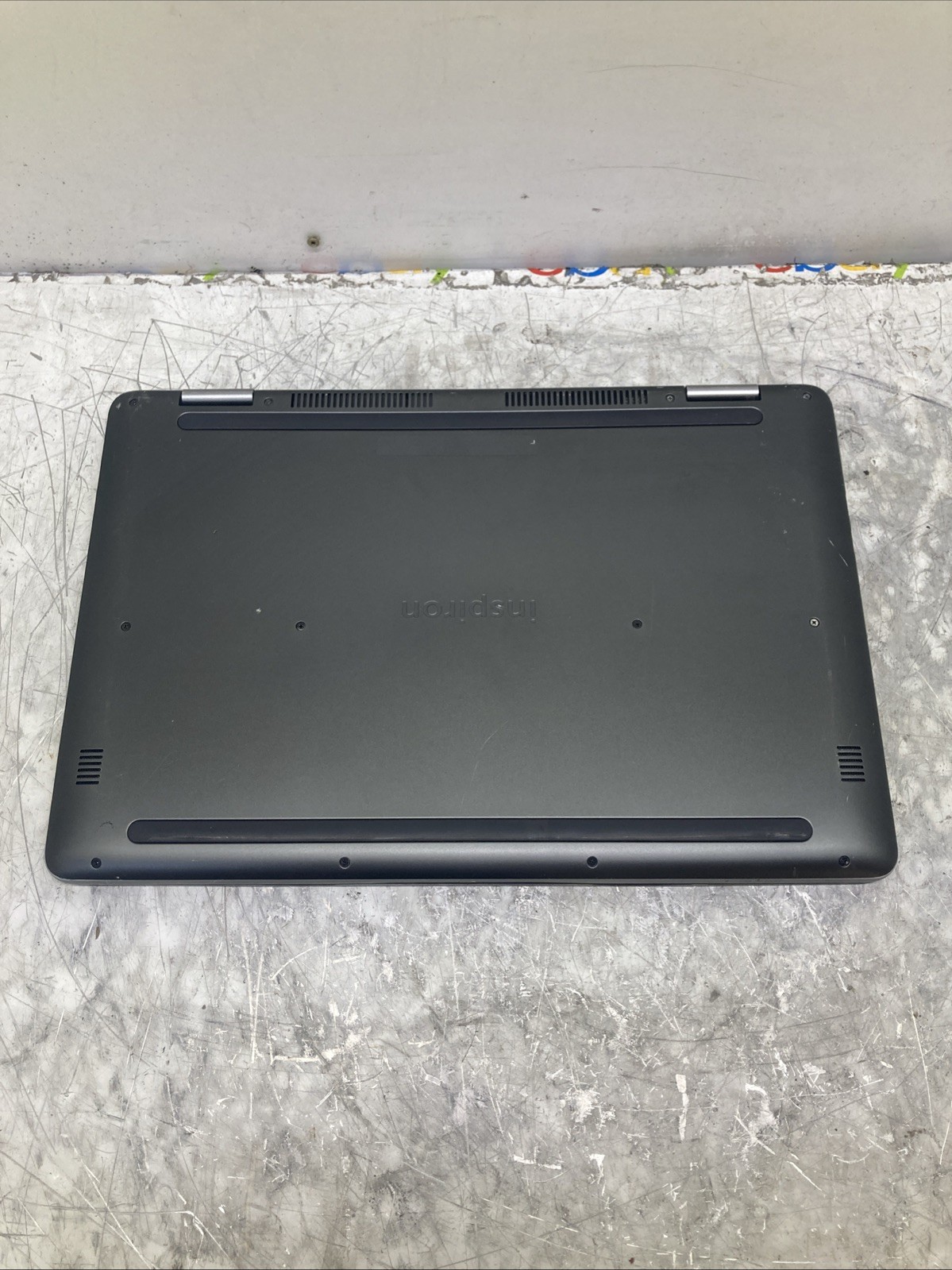 Dell Inspiron 17-7779 i7-7500U 2.70GHz 4GB no HDD Boot to BIOS
