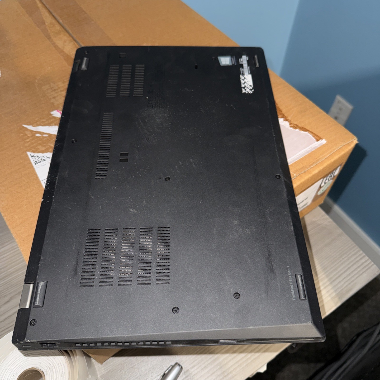 Lenovo ThinkPad P15s Gen 1 15.6″ i7-10510U 16GB RAM, No Storage, Boots to BIOS