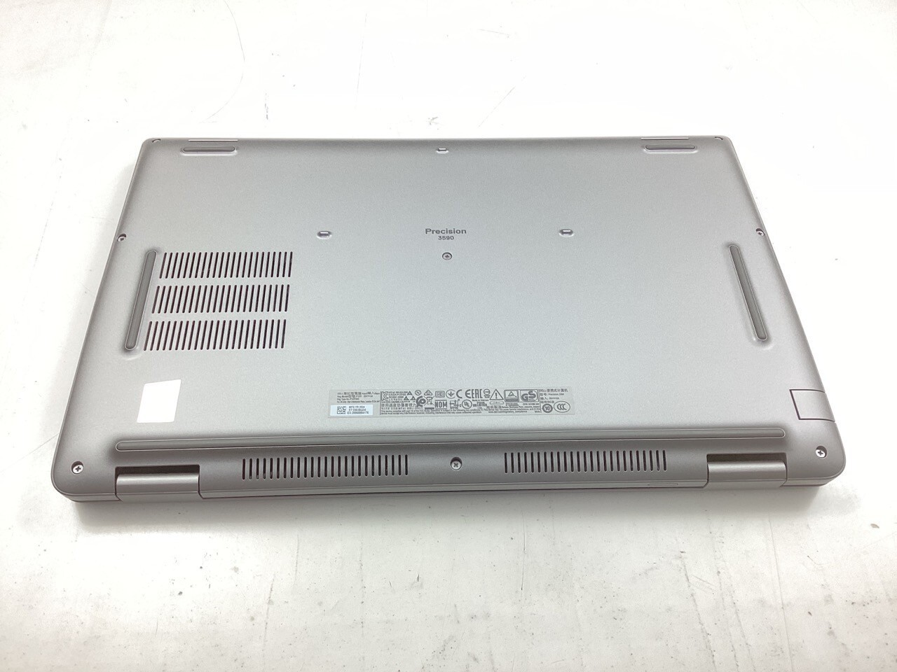 Dell Precision 3590 15.6″ FHD Ultra 7-155H 16GB 512GB RTX 500 Ada W11P