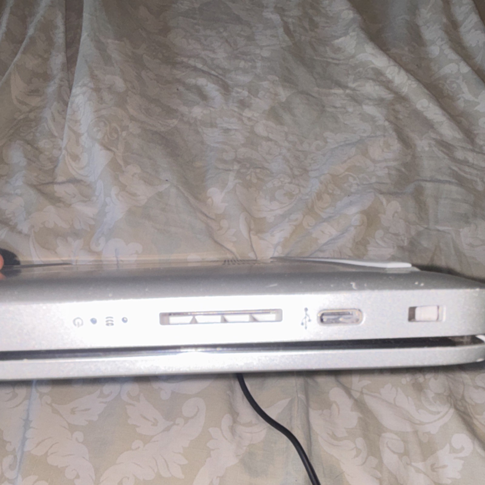 HP 15.6″ Silver Notebook AMD Ryzen Radeon Graphics Webcam USB HDMI SD Card Slot