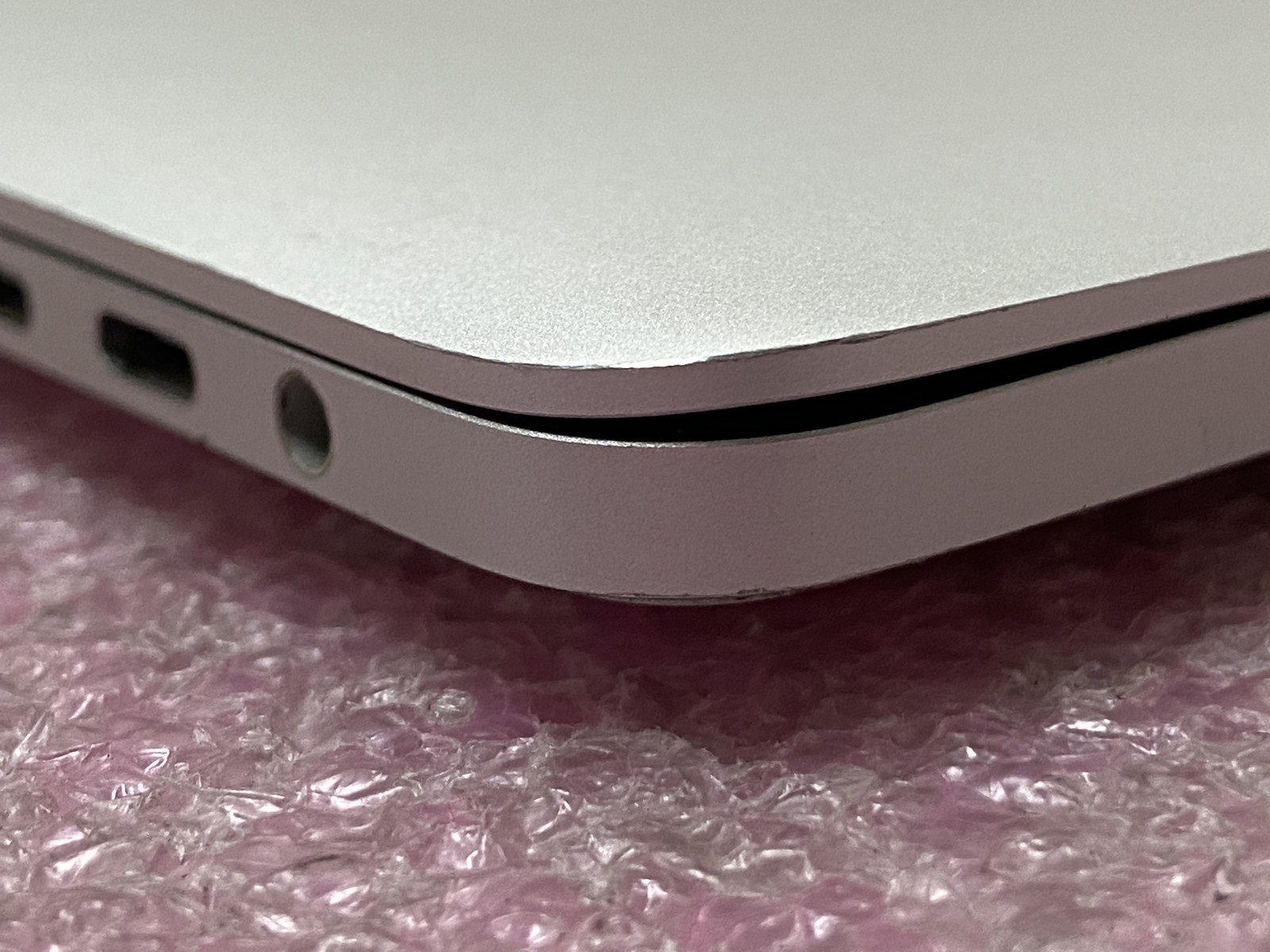 Apple MacBook Pro 2019 A1990 15.4″ i7-9750H 32GB RAM 512GB SSD *Read* – CLP43A