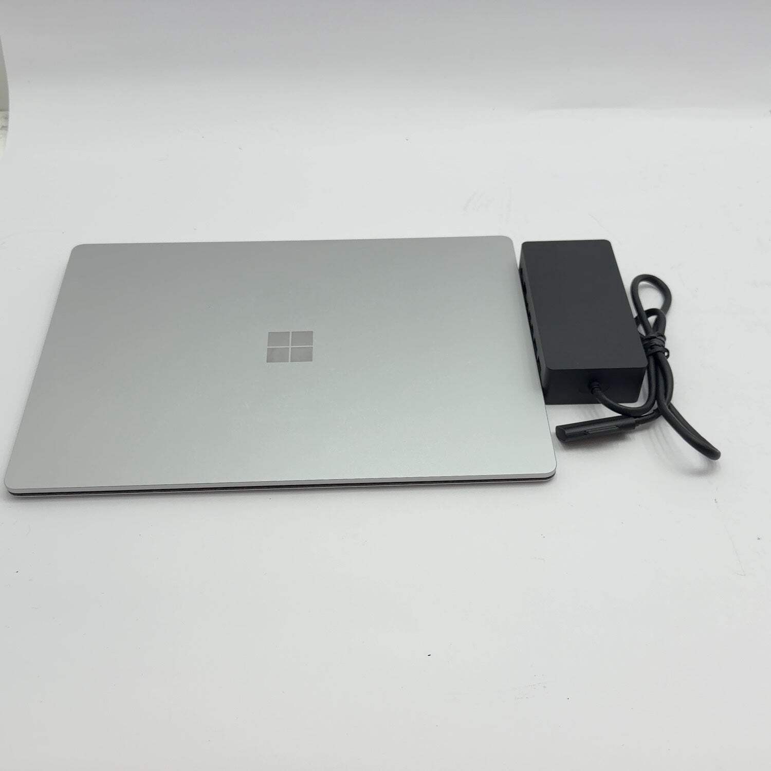 Microsoft Surface Laptop 3 1867 13.5″ i5-1035G7 1.5GHz 8GB RAM 128GB SSD