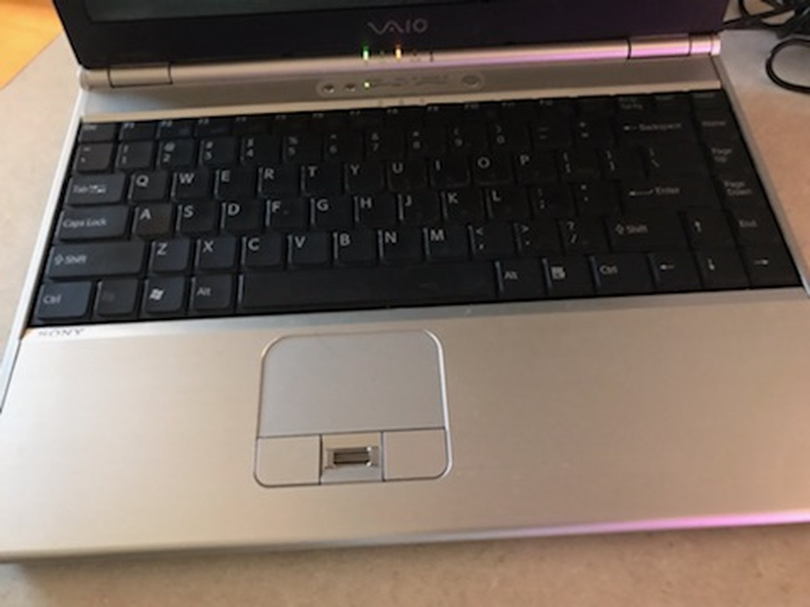 Sony VAIO PCG-6J2L also VGN-SZ120P Laptop Windows XP 2GB Ram 86GB HD Fast