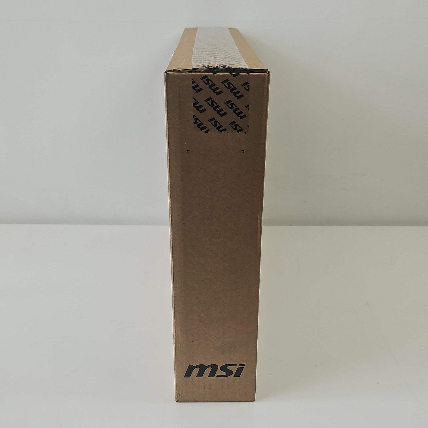 New MSI Cyborg 17 B2RWFKG 17″ Core 5 210H 1.6GHz 16GB RAM 512GB SSD RTX 5060