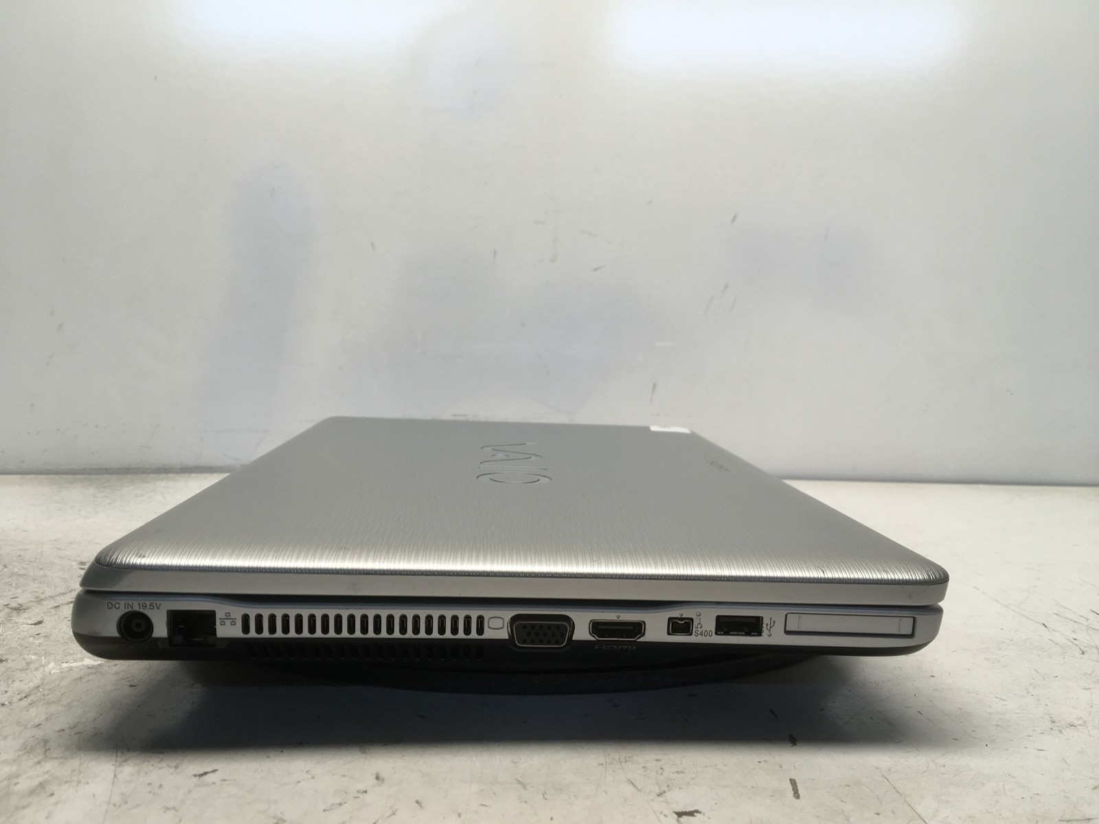 Sony Vaio VGN-NW270F Intel Core 2 Duo T6600 2.2GHz 1 GB NO HDD No Batt