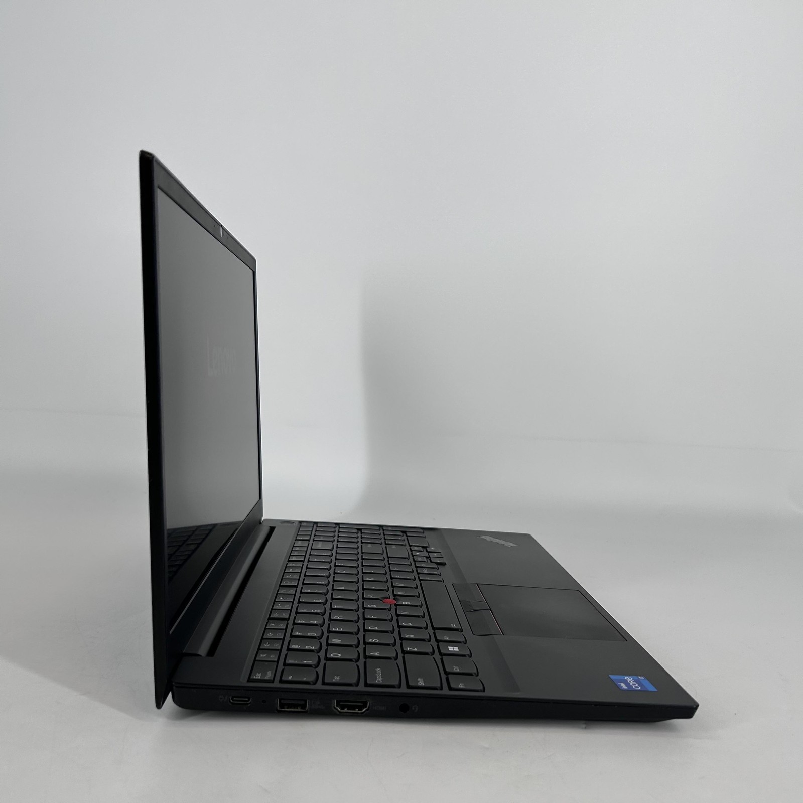 Lenovo ThinkPad E15 Gen 2 15 FHD TOUCH i7-1165G7 2.80GHz 16GB 1TB WHITE SPOTS