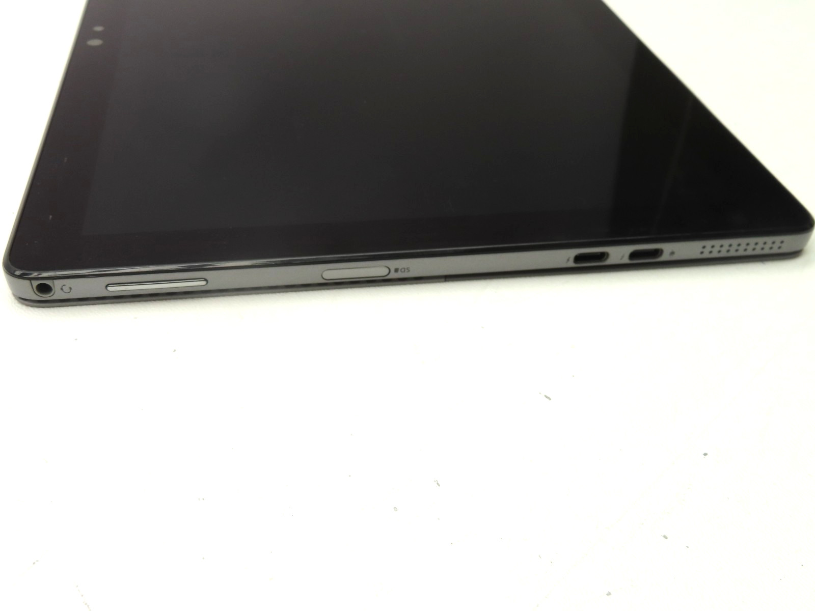 Dell Latitude 7210 2-in-1 12.3″ Touch i5-10310U 1.7GHz 8GB RAM 256GB SSD